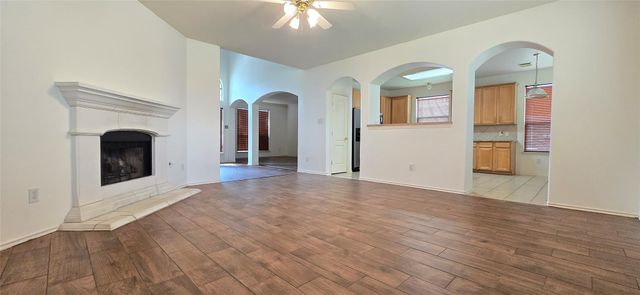 21038 Narrow Gate Drive, Houston, TX 77095