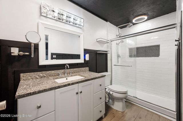 1935 Gardiner Ln J134, Louisville, KY 40205