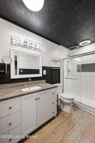 1935 Gardiner Ln J134, Louisville, KY 40205