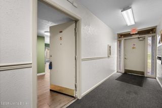 1935 Gardiner Ln J134, Louisville, KY 40205