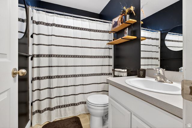 768 W 1090 N, Clinton, UT 84015