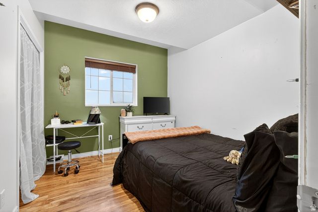 768 W 1090 N, Clinton, UT 84015