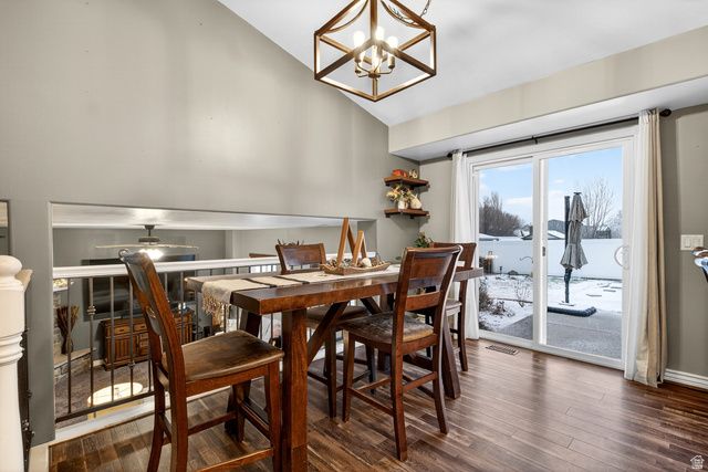 768 W 1090 N, Clinton, UT 84015