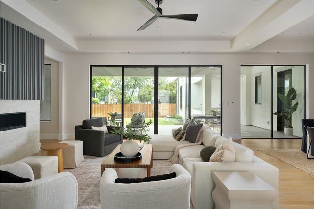 7522 Midbury Drive, Dallas, TX 75230