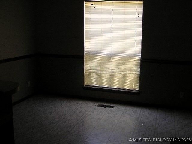 8228 S Jamestown Avenue, Tulsa, OK 74137