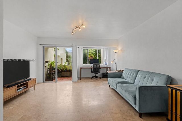 1914 SW 17th Avenue 24, Miami, FL 33145