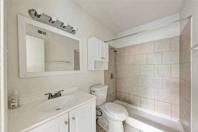 1010 W 23 Rd ST 5, Austin, TX 78705