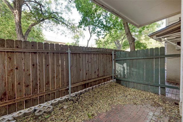1010 W 23 Rd ST 5, Austin, TX 78705