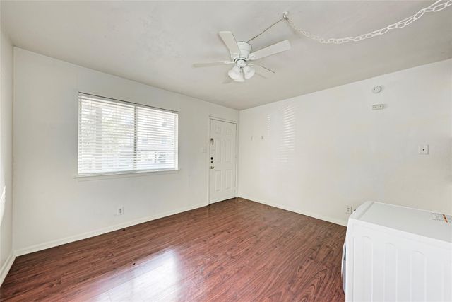 1010 W 23 Rd ST 5, Austin, TX 78705