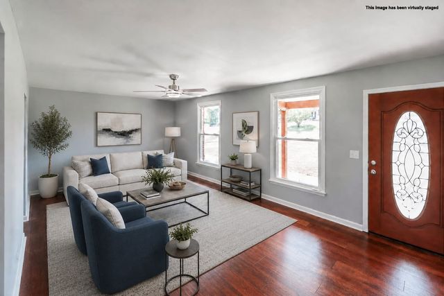 109 Valley View Dr, Old Hickory, TN 37138