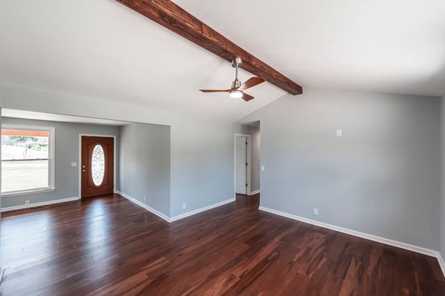 109 Valley View Dr, Old Hickory, TN 37138