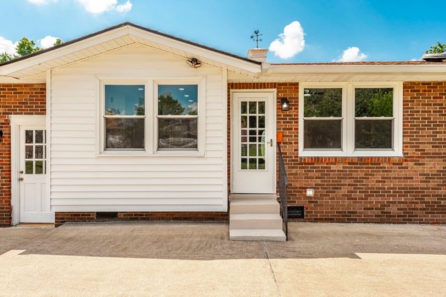 109 Valley View Dr, Old Hickory, TN 37138