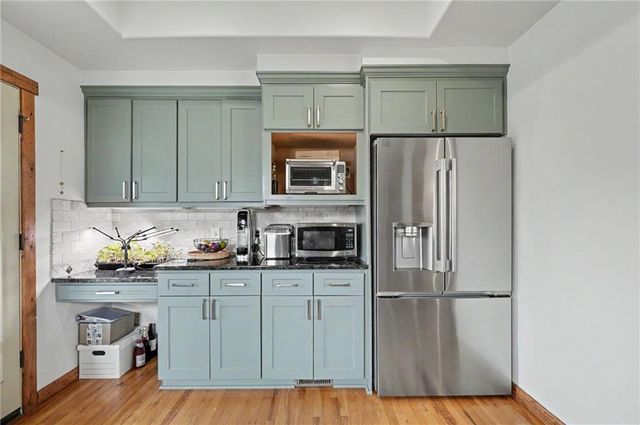 881 N 1928 Road, Lecompton, KS 66050