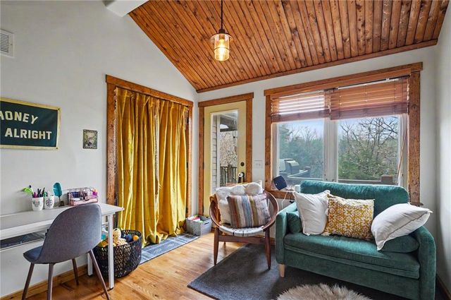 881 N 1928 Road, Lecompton, KS 66050