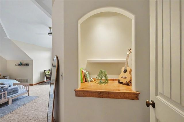 881 N 1928 Road, Lecompton, KS 66050