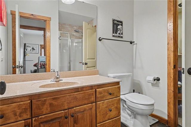 881 N 1928 Road, Lecompton, KS 66050