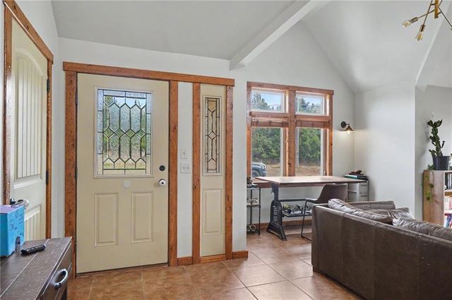 881 N 1928 Road, Lecompton, KS 66050