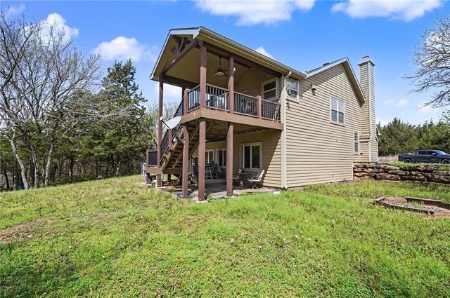 881 N 1928 Road, Lecompton, KS 66050