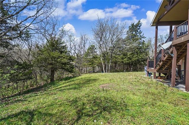 881 N 1928 Road, Lecompton, KS 66050