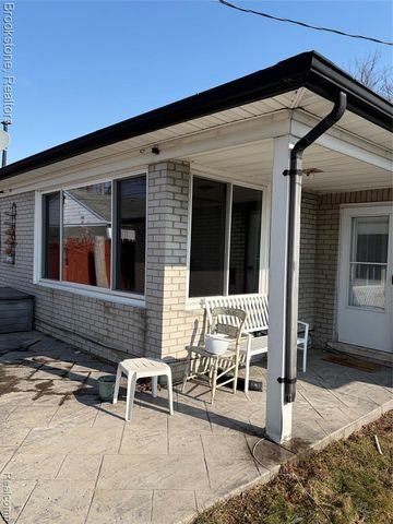 25705 Ronald Street, Roseville, MI 48066