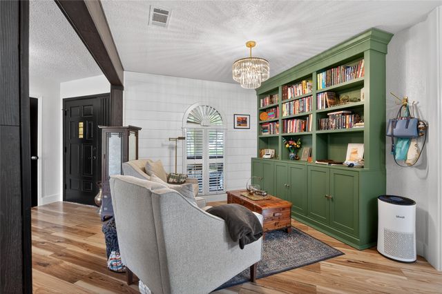 7362 Greenacres Drive, Fort Worth, TX 76112