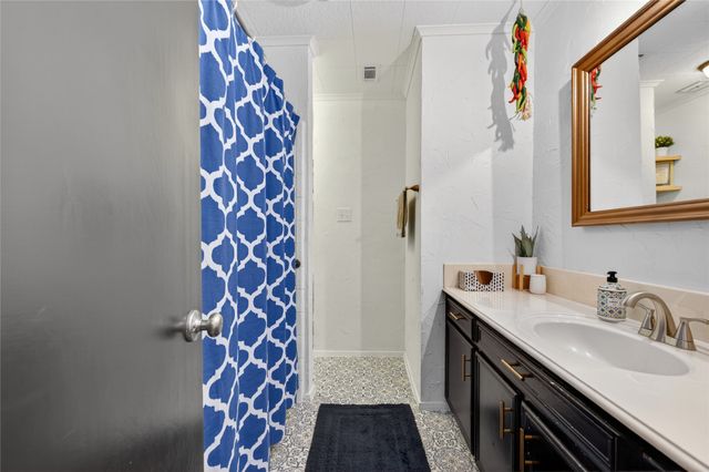 7362 Greenacres Drive, Fort Worth, TX 76112