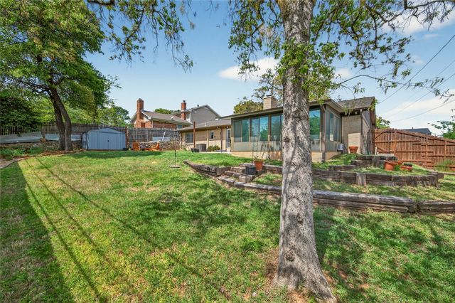 7362 Greenacres Drive, Fort Worth, TX 76112