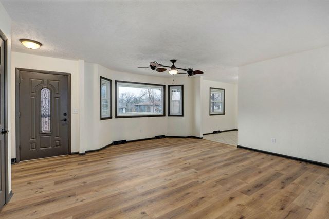 305 S Troy Avenue, Springfield, MO 65802