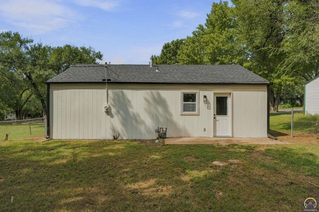 3308 SE Girard ST, Topeka, KS 66605