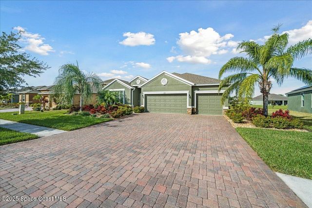 634 Easton Forest Circle SE, Palm Bay, FL 32909