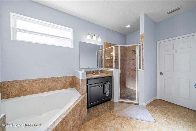 634 Easton Forest Circle SE, Palm Bay, FL 32909