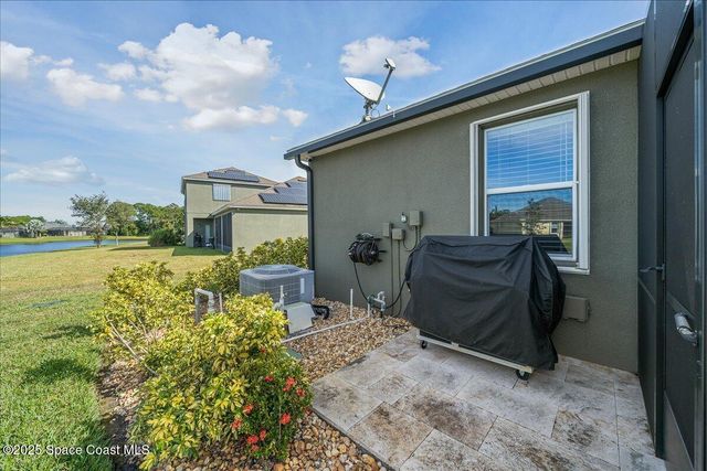 634 Easton Forest Circle SE, Palm Bay, FL 32909