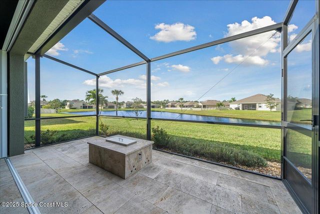 634 Easton Forest Circle SE, Palm Bay, FL 32909