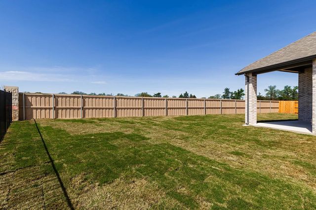 229 Kingswood DR, Bastrop, TX 78602