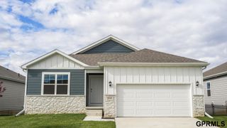 13006 S 66th Avenue, Papillion, NE 68157
