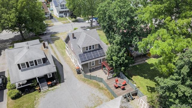 10 S Grand Avenue, Poughkeepsie, NY 12603