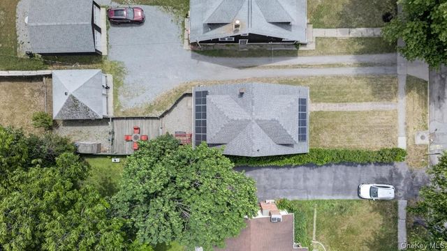 10 S Grand Avenue, Poughkeepsie, NY 12603