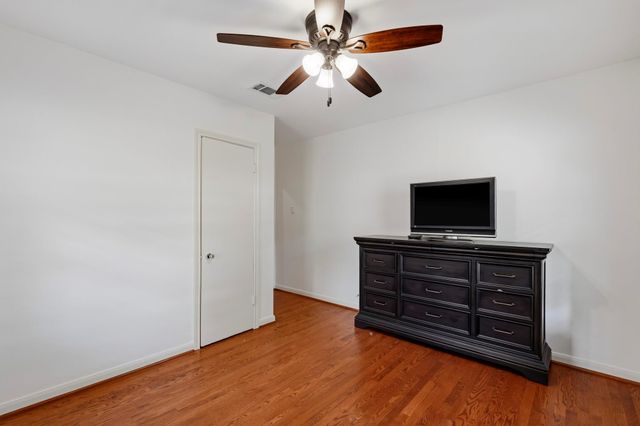 4612 Evergreen Street, Bellaire, TX 77401