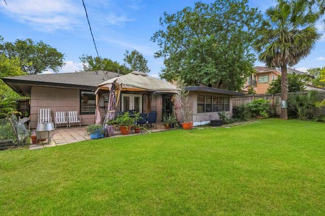 4612 Evergreen Street, Bellaire, TX 77401