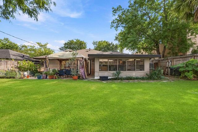 4612 Evergreen Street, Bellaire, TX 77401