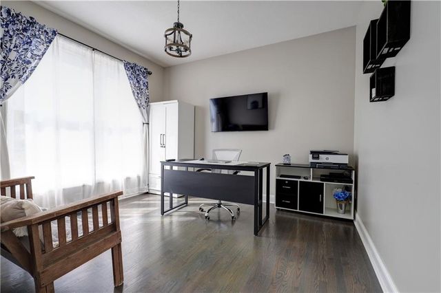 125 SE Battery Point, Lee's Summit, MO 64063