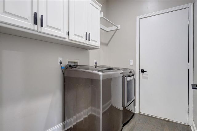 125 SE Battery Point, Lee's Summit, MO 64063