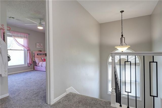 125 SE Battery Point, Lee's Summit, MO 64063