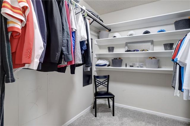 125 SE Battery Point, Lee's Summit, MO 64063