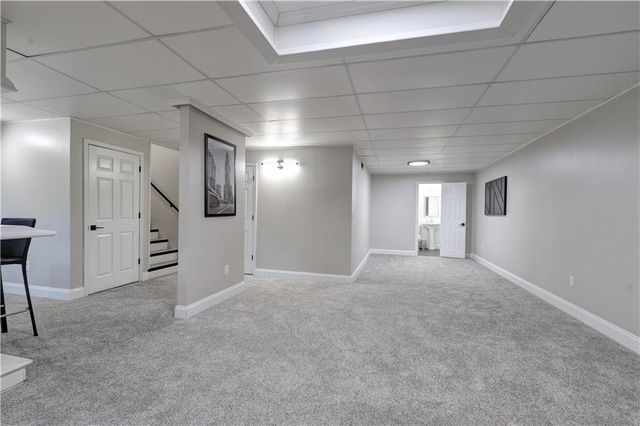 125 SE Battery Point, Lee's Summit, MO 64063