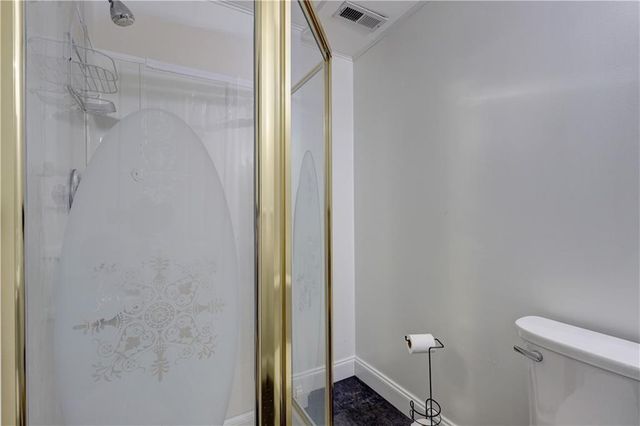 125 SE Battery Point, Lee's Summit, MO 64063
