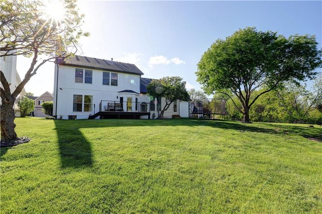 125 SE Battery Point, Lee's Summit, MO 64063