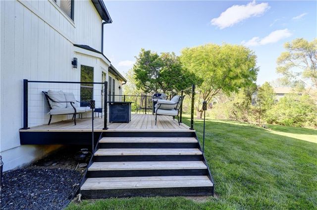 125 SE Battery Point, Lee's Summit, MO 64063