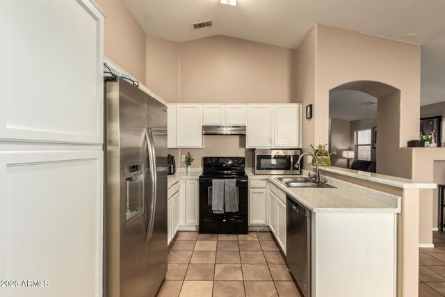 10986 W RIO VISTA Lane, Avondale, AZ 85323