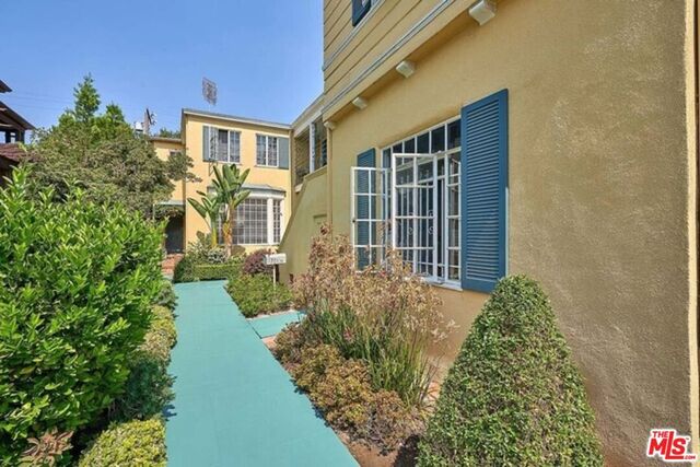 701 Lorraine Boulevard, Los Angeles, CA 90005